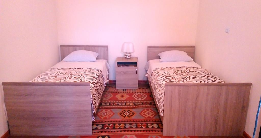 Отели типа «постель и завтрак» Guest House Armina Ехегнадзор-43